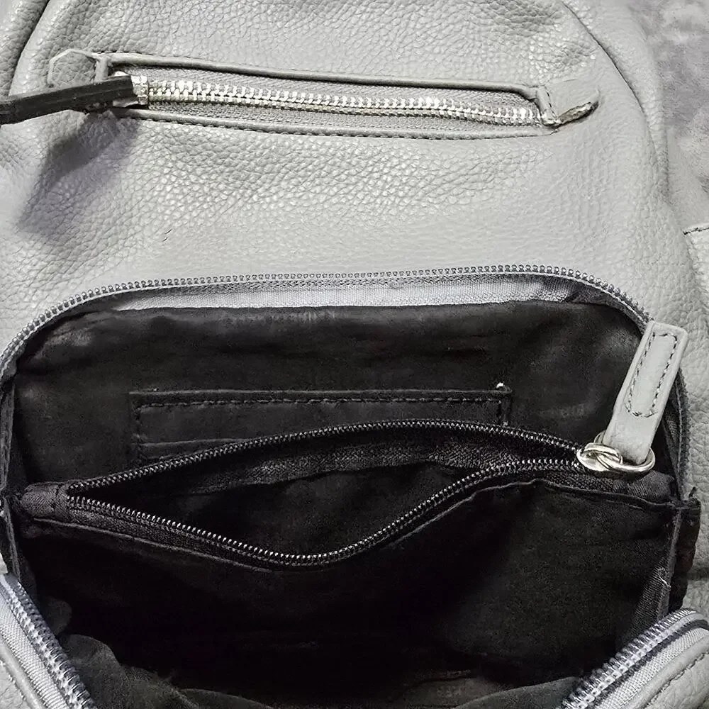 Kenneth Cole Reaction Gray Medium Size Backpack Travel Bag